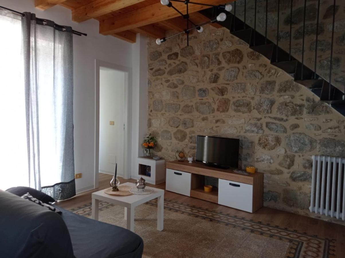Casa Vacanze Borgo Gulini Da Anna Petralia Soprana Luaran gambar